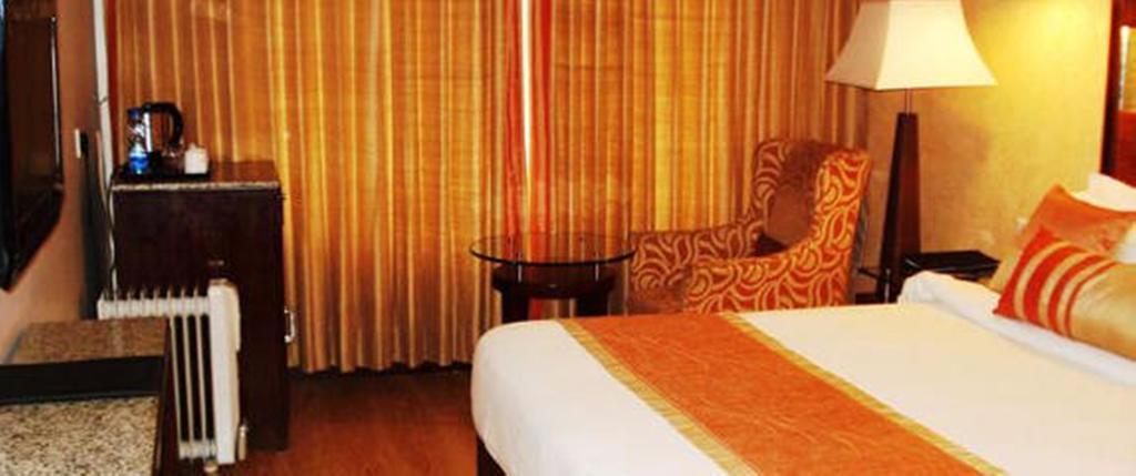Royal Orchid Fort Resort Mussoorie Kültér fotó