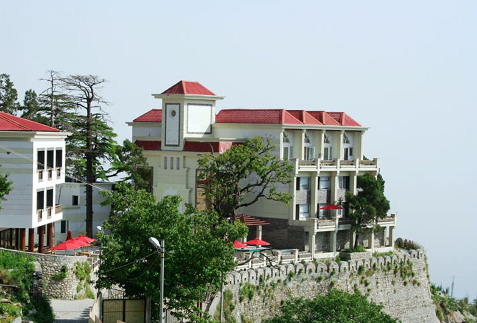 Royal Orchid Fort Resort Mussoorie Kültér fotó